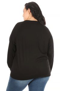 Women's "TE AMO" Plus Size Studio Raglan Pullover Sweatshirt - Rae Dunn Wear